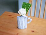 取っ手の付いた しかくの花瓶 「細いストライプとライン」