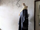 藤染め・手編みの綿麻ストールの画像