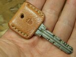 肉球刻印のキーカバー キャメルxベージュ
