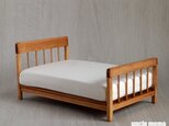 ドール用ベッド　ダブル（色：チェスナット）　1/12ミニチュア家具の画像