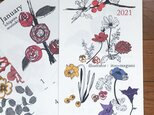 2021カレンダー《季節の植物》壁掛けタイプ　木とロープで製本された壁掛けカレンダーの画像