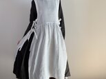 横開きのエプロンワンピース(オフ白)