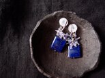 【silver】フリンジチャームフープイヤリング／lapis lazuli × tanzanite