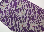 mi0063　銘仙・菖蒲文様ハギレ・90cm☆古布・古裂/絞り/錦紗縮緬/正絹/人絹/モスリンの画像
