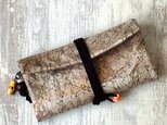 道中財布　ロールバッグ　コットン紬風グリーン色地製　「虹彩箔」　真綿箔