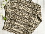 フェアアイル　茶系縦模様のセーターの画像