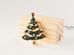 『クラシックなクリスマスツリーのブローチ』アンティーク調の画像