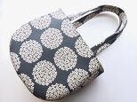 ★再販★　たっぷりマチ付き　まるまるトート（ぽんぽんフラワー・グレー）Ⅱ