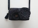 black ribbon flower pochette [横型]