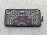 NUBUCK SUEDE ZIP WALLET PAISLEYの画像