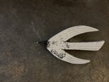 焦がし絵ブローチ　鳥　大の画像