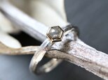 Hexagonal gray diamond solitaire ring  K18YG / SV950  #10の画像
