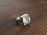 rutilated quartz ring (rose gray)の画像