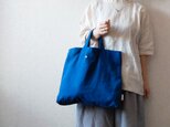 シンプル手提げbag　ブルーの画像