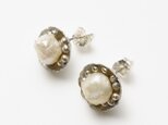 Pearl flower pierceの画像