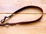 《Horse Leather》スリムカメラストラップ チョコブラウンの画像