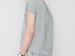 t.f.t.r.tops / sage green