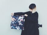 持ち歩ける季節の花　フラワーフォトプリント　大判ハンカチ　