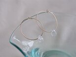 crack crystal quartz hoop：クラッククリスタルクオーツ　天然石フープピアス　ゴールドフィールドの画像