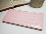 ワニ革 レディース・メンズ財布 二つ折り財布　モイストピンク　春色　の画像