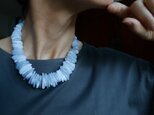 ブルーカルセドニーのボリュームネックレス