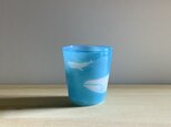 海cup    クジラの親子　スカイブルー　グラス　ビアグラスの画像