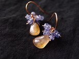 送料無料【K14gf】プチフリンジピアス／yellow sapphire × tanzaniteの画像