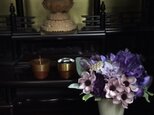 仏花  真珠の涙  蓮  （仏花、造花、花器付き、お供え、お盆、お彼岸、敬老の日）の画像