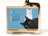 2022年猫ともカレンダー［2021年12月〜2022年12月］木製スタンドの画像