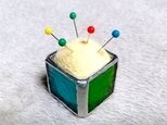 (m様ご予約)★四角ガラスの小さな針山Mサイズ★yellowの画像