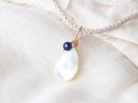 Pear Shaped Pendant（ホワイトシェル×ラピスラズリ）