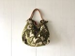 【受注製作】モスグリーン色の花模様の鞄の画像