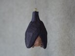 革のオブジェ　コウモリ　ぶら下がり