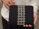 インドシルク×flowerスパンコール　レディースポーチ Mサイズの画像