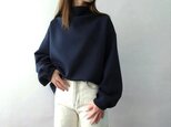 ダブルエアーモックネックプルオーバー〈ネイビー〉