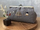 【送料無料】リネンの手刺繍マチ付きポーチ(グレー)の画像