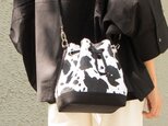 牛柄エコファーx帆布 ミニショルダーバッグ(Sサイズ)可愛い巾着 サコッシュ