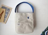 Kuu handbag /クーハンドバッグ　light grayの画像