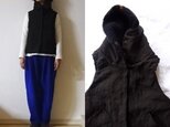 【s様専用ページ】スチールブルー綾織リネン×wool茶ボア あったか衿ベスト リバーシブルの画像