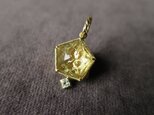 K18 Lemon Quartz Carving Pendant　topの画像