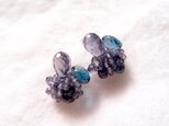 【天然石刺繍／イヤリング】London Blue Topaz × Iolite × Kyanite