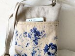 リネン*サコッシュ*青い薔薇の画像