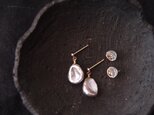 【K10YG】ケシパールのひとつぶピアス（雫）gray