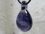 ガラスのアクセサリー・銀箔を使って(紫)の画像