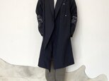 カスミソウ刺繍ライトコート -dark navy- 梅雨寒軽量アウターの画像