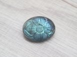 ラブラドライト刻印の花