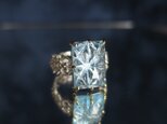 SV・Ｋ18　Blue Topaz　Carving　Ringの画像