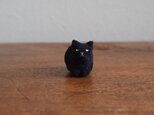 革のオブジェ　黒猫　香箱座りの画像
