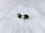 ピアス oval mini greenの画像