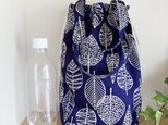 保温保冷シート付き巾着型エコバッグ（リーフ・ネイビー）